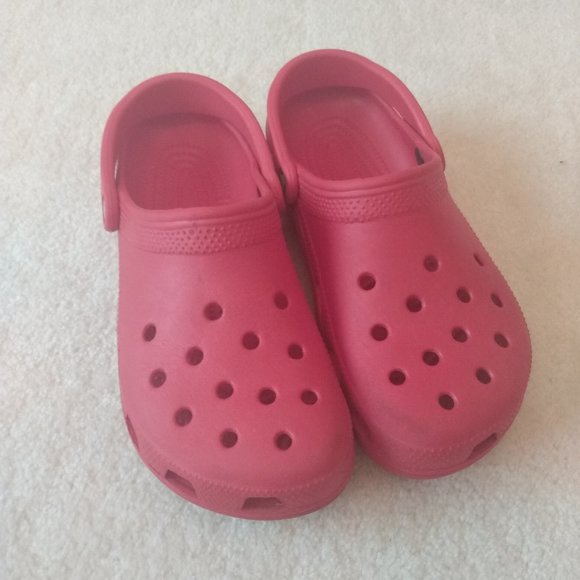 Classic Red Crocs Mens 8 Womens | Poshmark